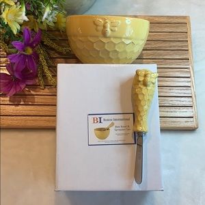 Honey bee bowl & spreader set